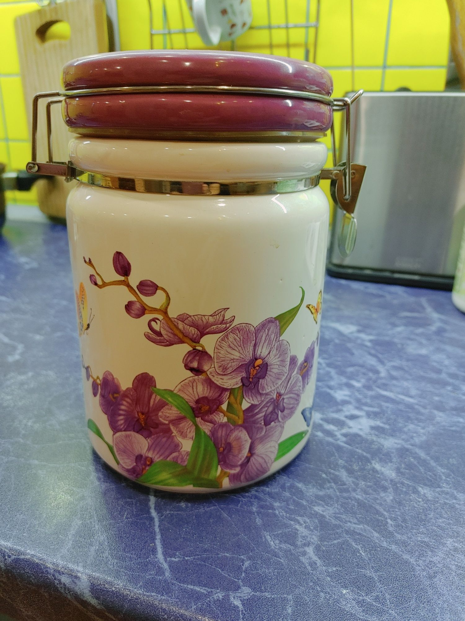 Банки для сыпучих продуктов