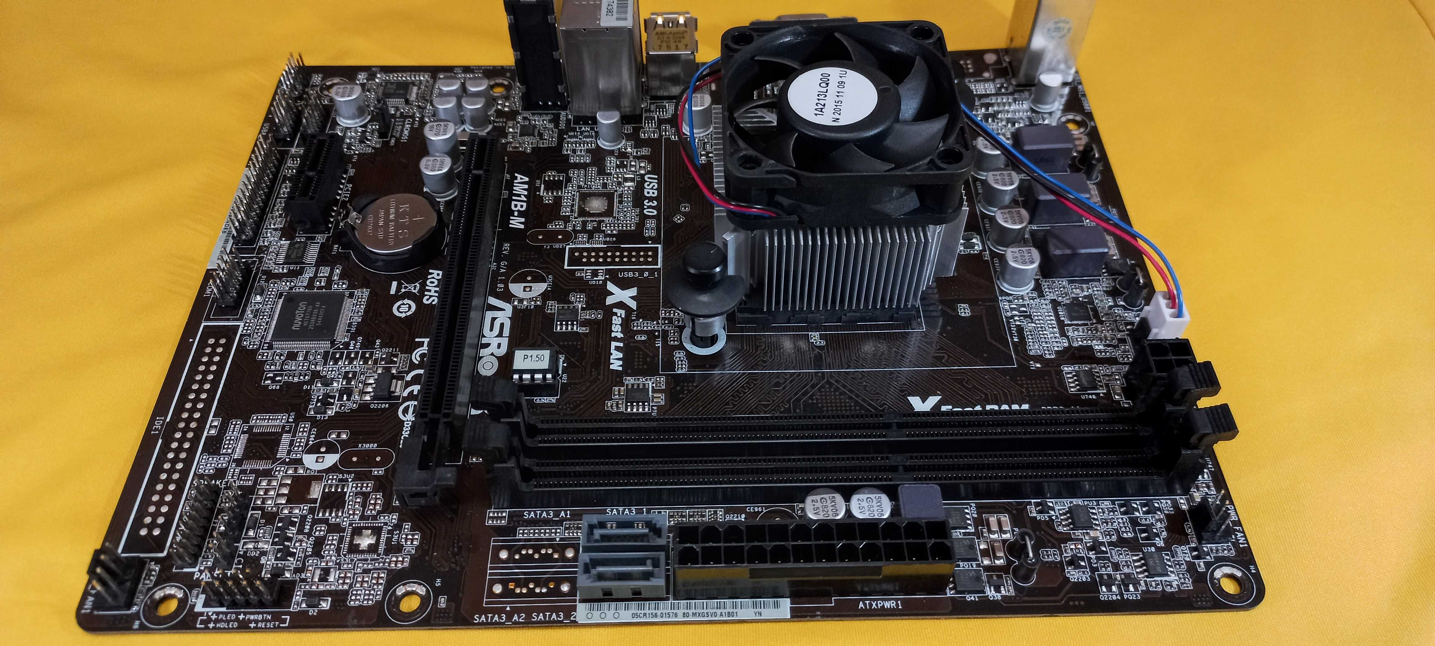 Материнська плата ASRock AM1B-M + 4ядерний Процесор Sempron 3850