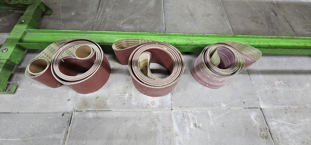 Szlifierka długotasmowa szerokotaśmowa