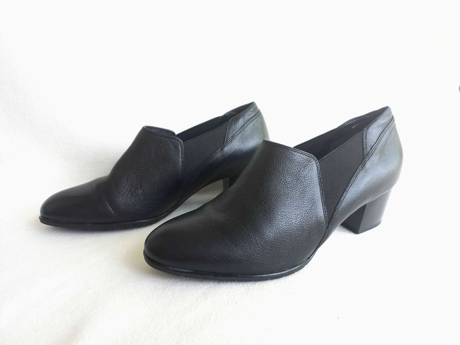 Ботильони зручні шкіра, устілка 27,5 см.