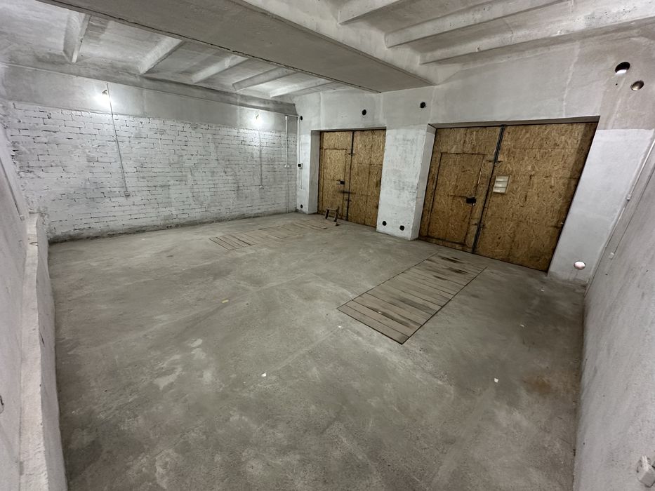 Оренда гаража боксу приміщення вільного призначення