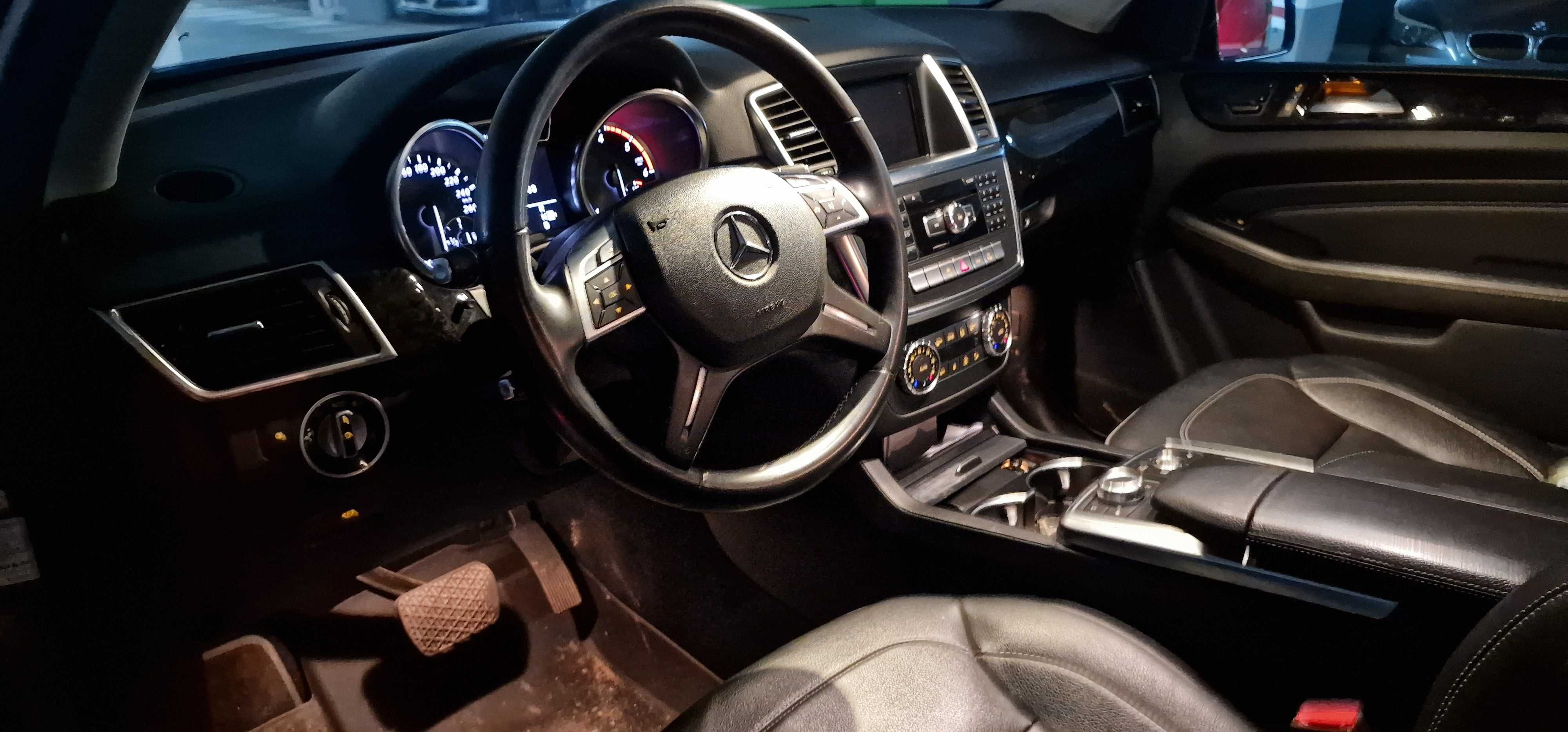 Mercedes Benz ML350