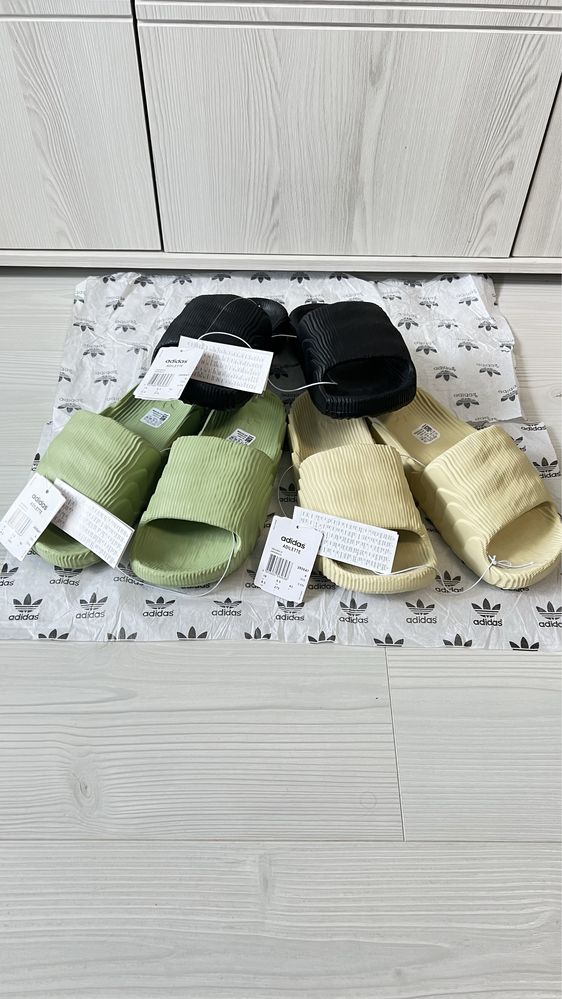 Шльопанці Adidas Adilette 22 Різні кольори