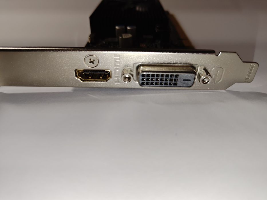 Продам відеокарту Gigabyte GeForce GT 1030 Low Profile 2GB DDR4