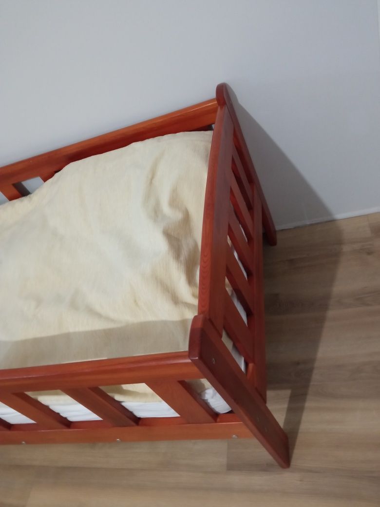 Łóżko drewniane dziecięce duże