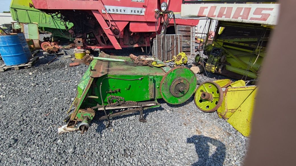 Części do kombajnów zbożowych Massey Ferguson John Deere case  Claas