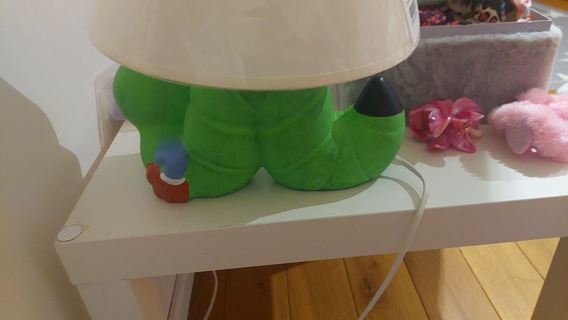 Lampka z kloszem