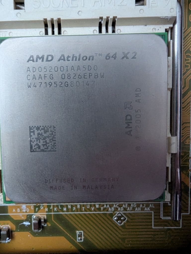Комлект: Материньска плата Asus M3N78-EH + amd athlon 64 x2 5200 + 6gb