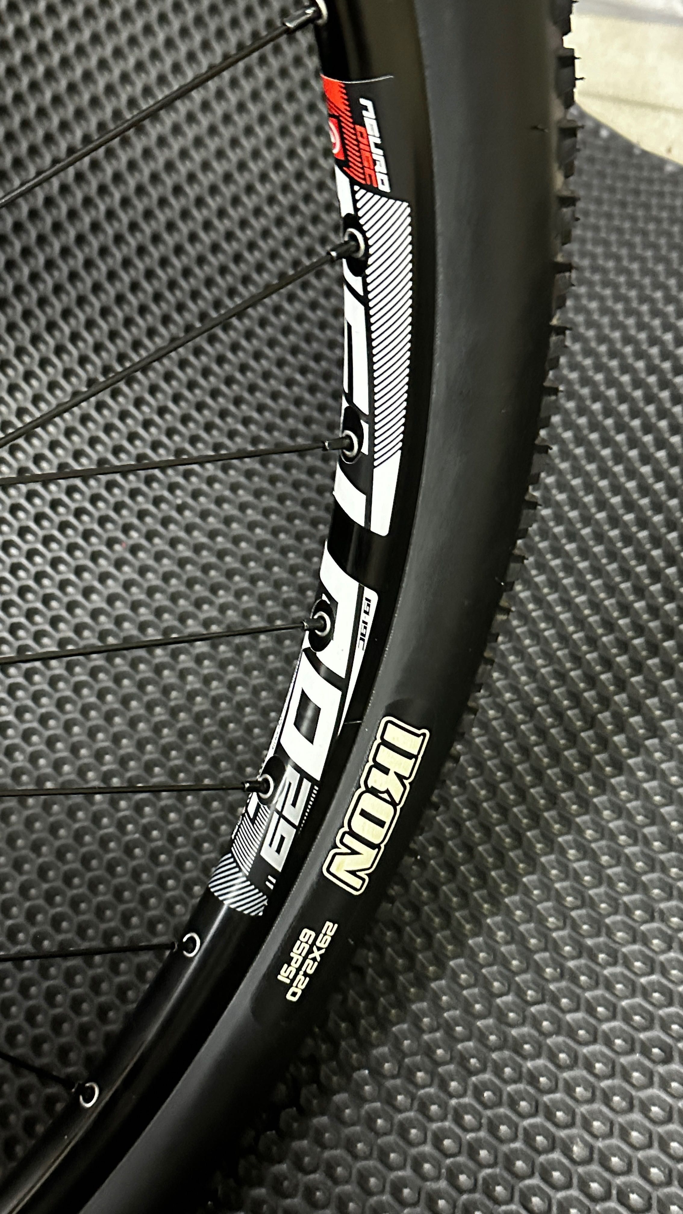 Велосипед BH Ultimate RC 6.5 Bike новий L