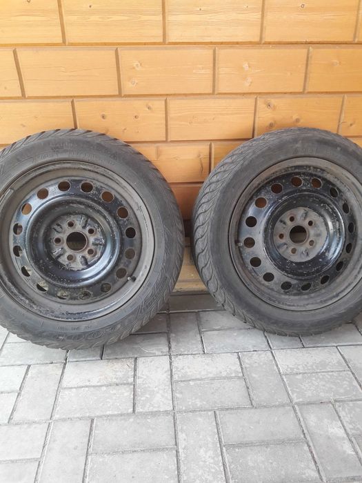Продам шины с дисками R16