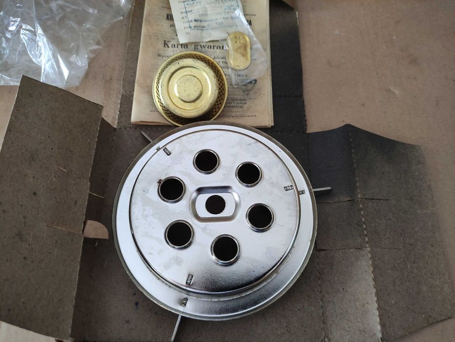 Jednopalnikowa turystyczna kuchenka gazowa ''CAMPING-1'' PRL