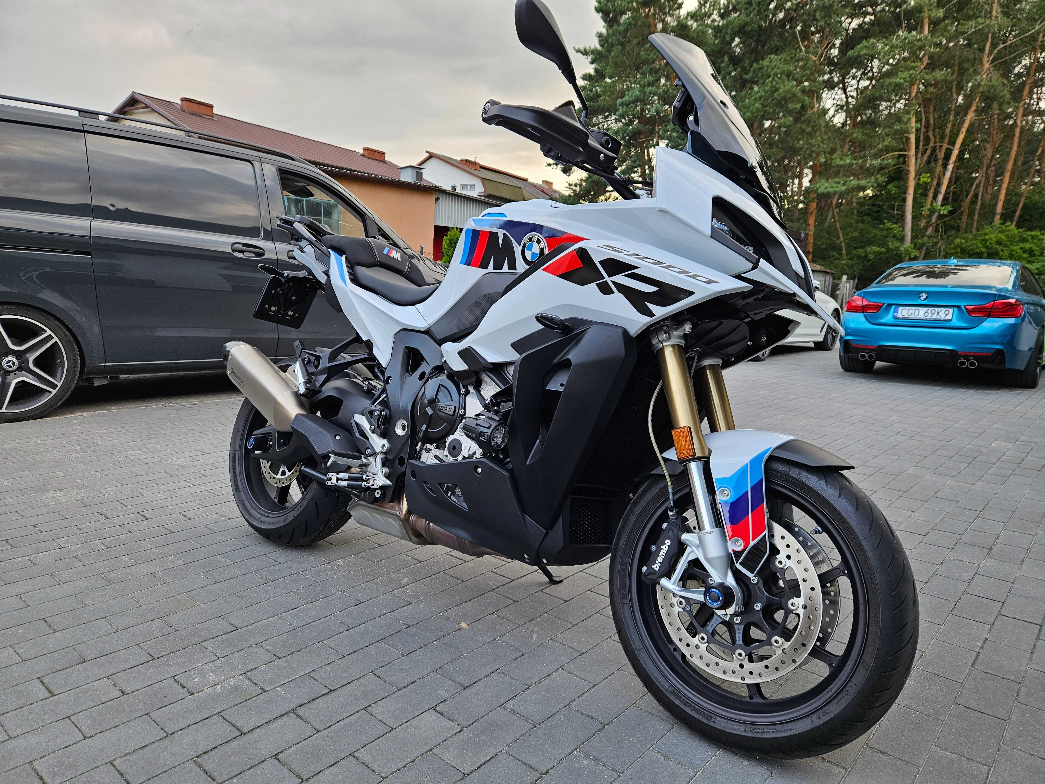 BMW S1000XR 2024r M-pakiet 4tyś km Akrapovic Kufry gwarancja 5lat