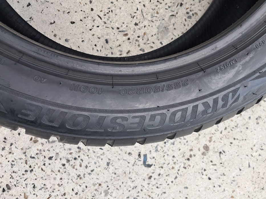 Резина зимова, Bridgestone Blizzak LM001 AO 255\50 R20 (арт.14895)