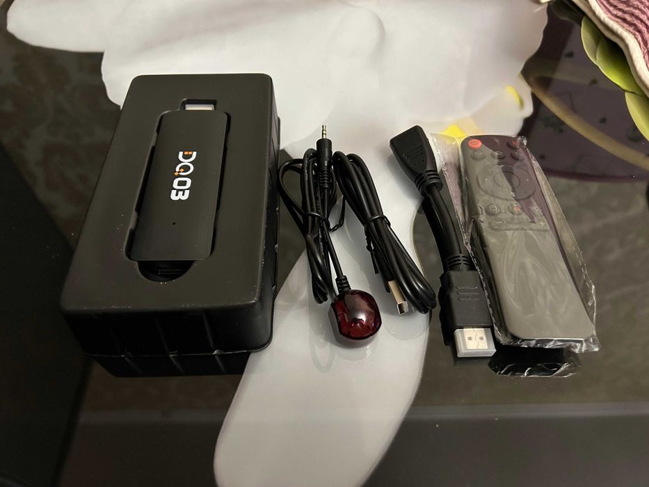 Android TV 4K Smart TV Box приставка HDMI Stick