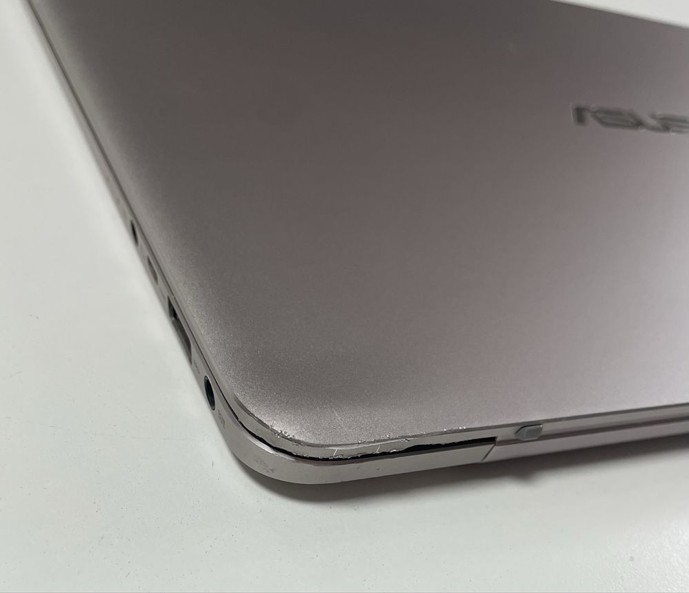 ASUS Zenbook UX305L • i5 / 8ГБ / SSD 256ГБ • ліцензійна Windows