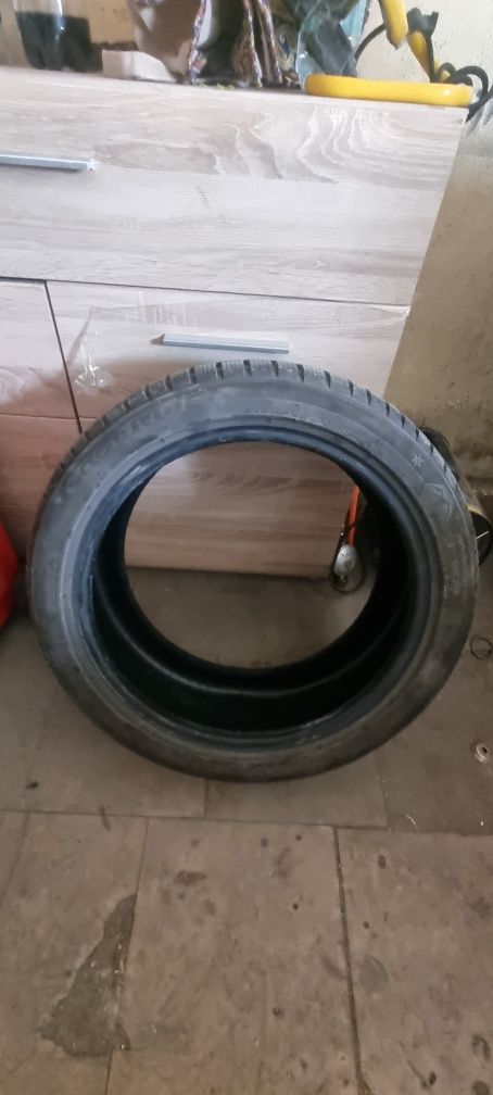 Komplet opon zimowych R17 Goodride snowmaster 215/45/17 idealne