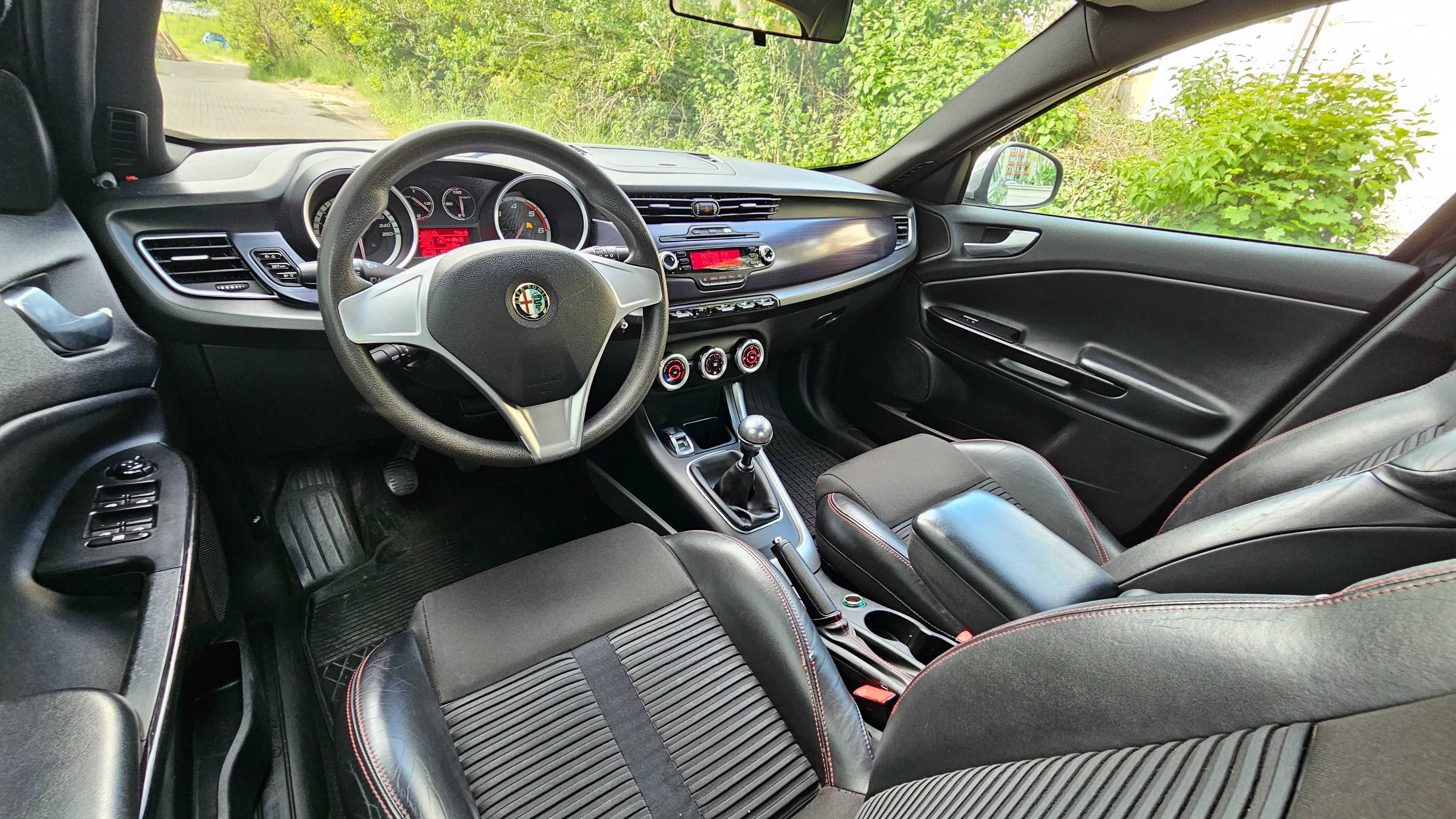 Alfa Romeo Giulietta 1.6D / Skóra / Klima / Okazja