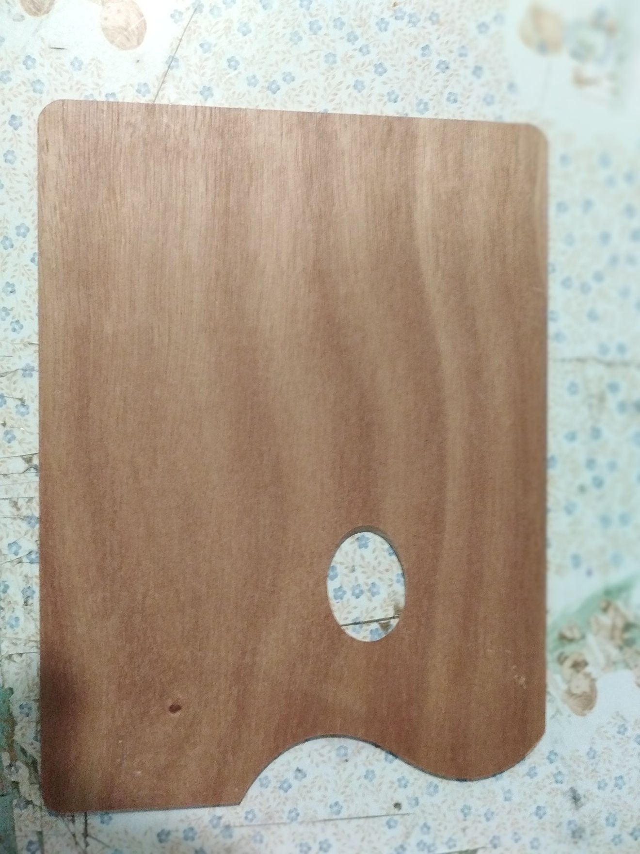 Vendo madeira de pinturas bom estado
