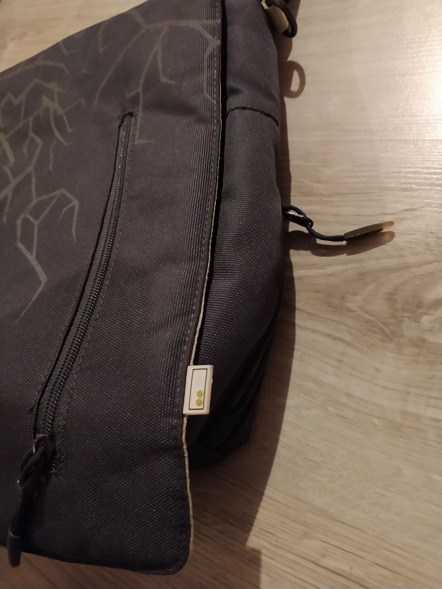 Sprzedam torbę na laptopa 15- 17 cali. Nowa!