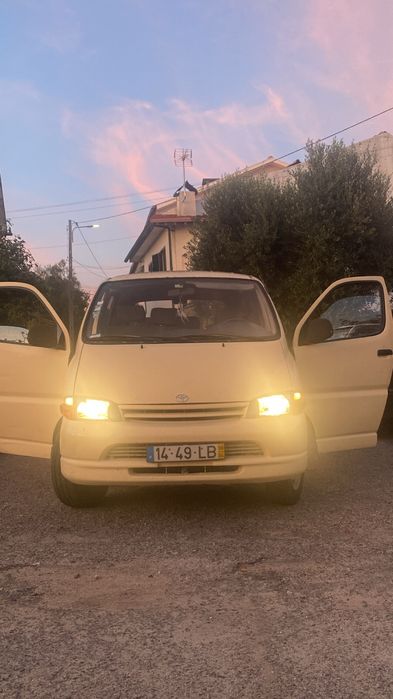 Toyota hiace 2.4