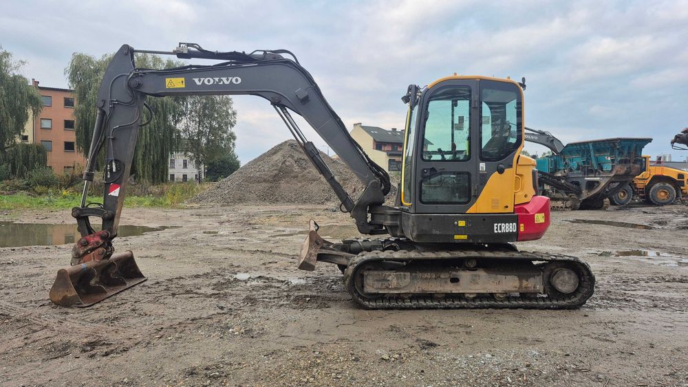 Koparka gąsienicowa VOLVO ECR88D 2018 Rok, Cena netto 125 000 PLN
