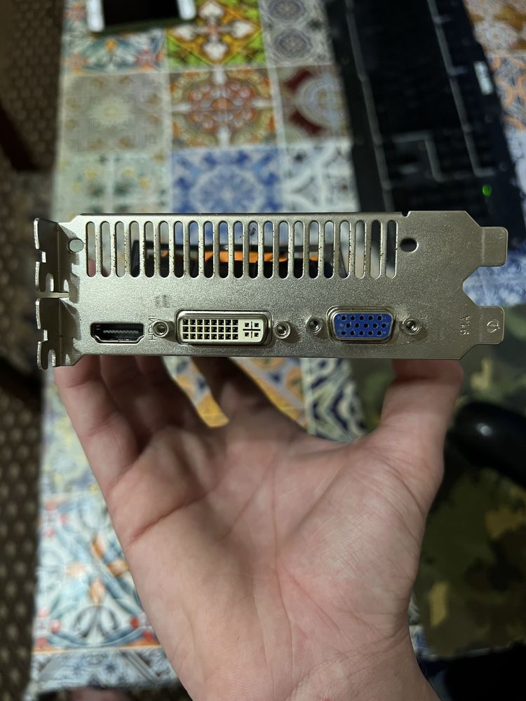 NVIDIA Geforce GTX 550 Ti 1gb