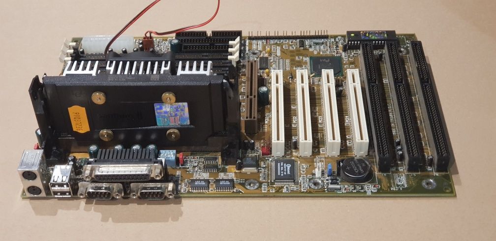 RETRO Motherboard P2XBL e Processador CPU Pentium MMX 350mhz