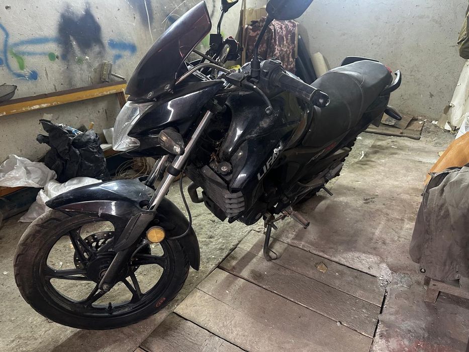 Мотоцикл Lifan KP200