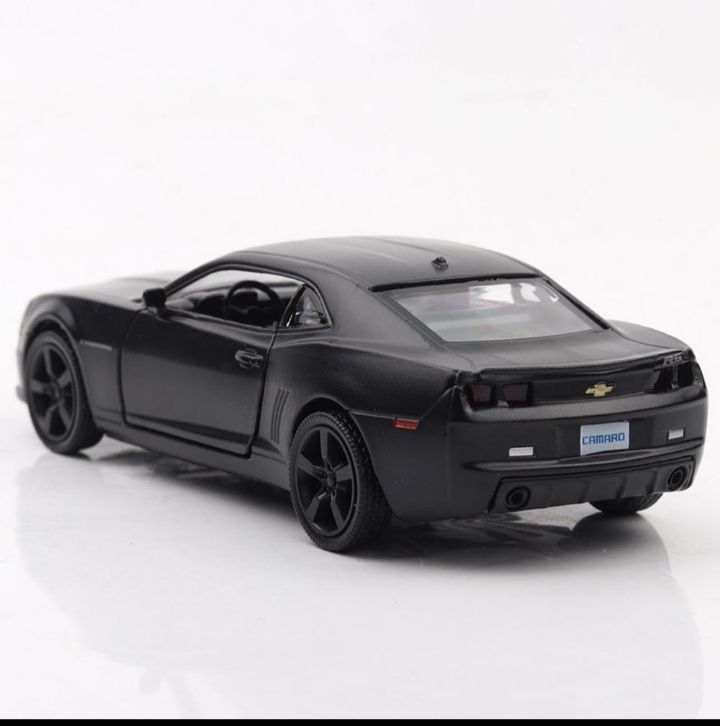 Model Camaro 1:36