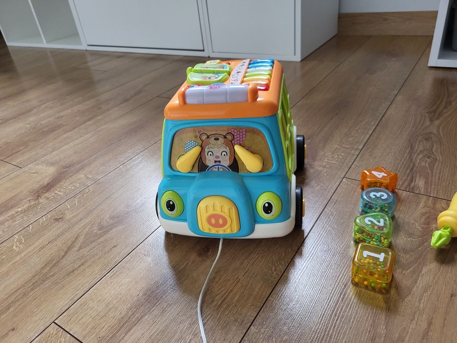 Smily Play, Zabawka interaktywna Wesoły Autobus
