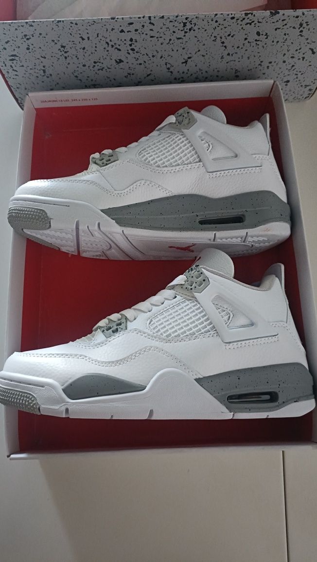 Sapatilhas Air Jordan 4 Retro