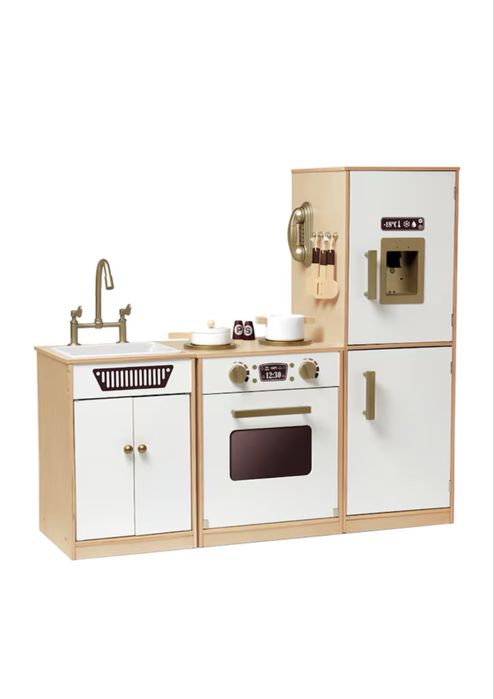 Cozinha de brincar nova. Criança