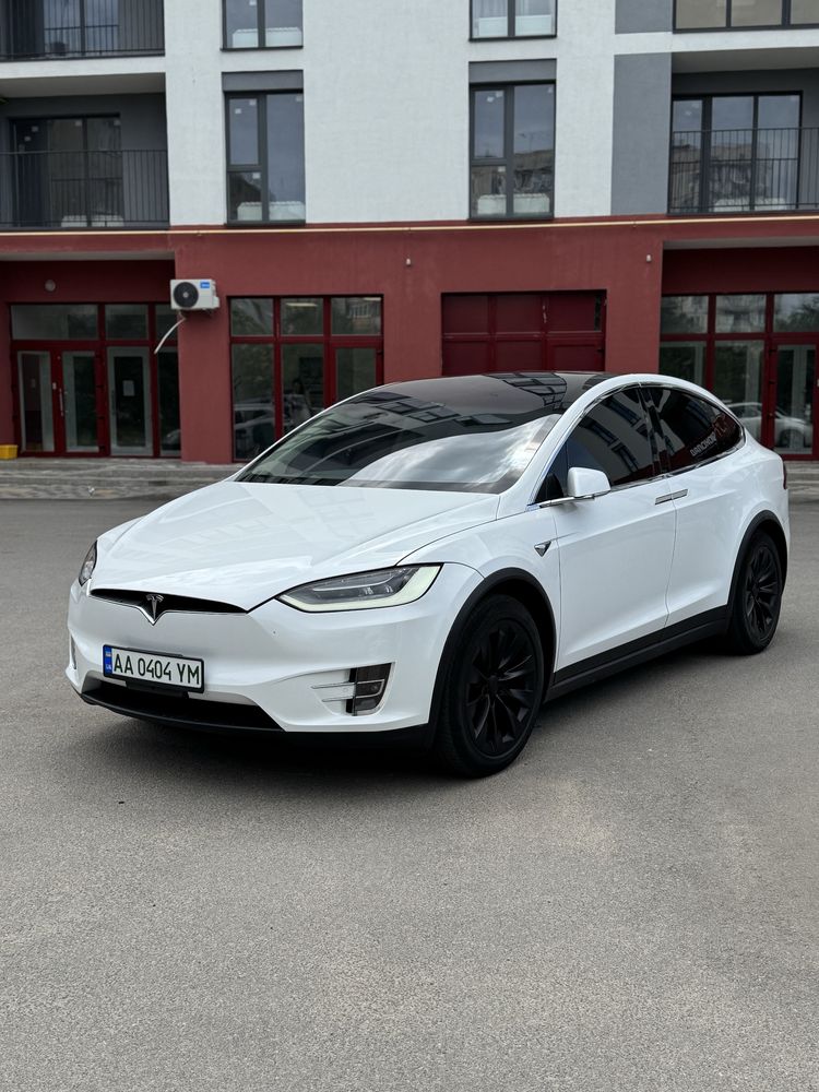 Tesla Model X 75D