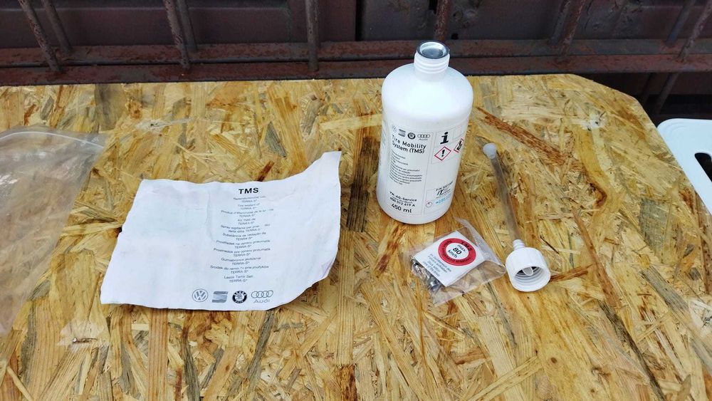 TMS VW Uszczelniacz Do Opon Zestaw Naprawczy Do Opon 450ml