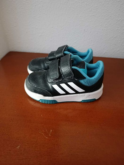 Vendo sapatilhas para criança