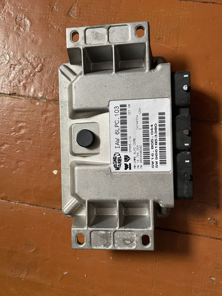 Блок двигуна ECU Engine “Peugeot 207” SW 9661853380 SW 16.805.044