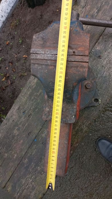 Продам тиски лещата