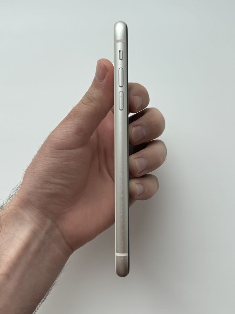 iPhone 11 64Gb White
