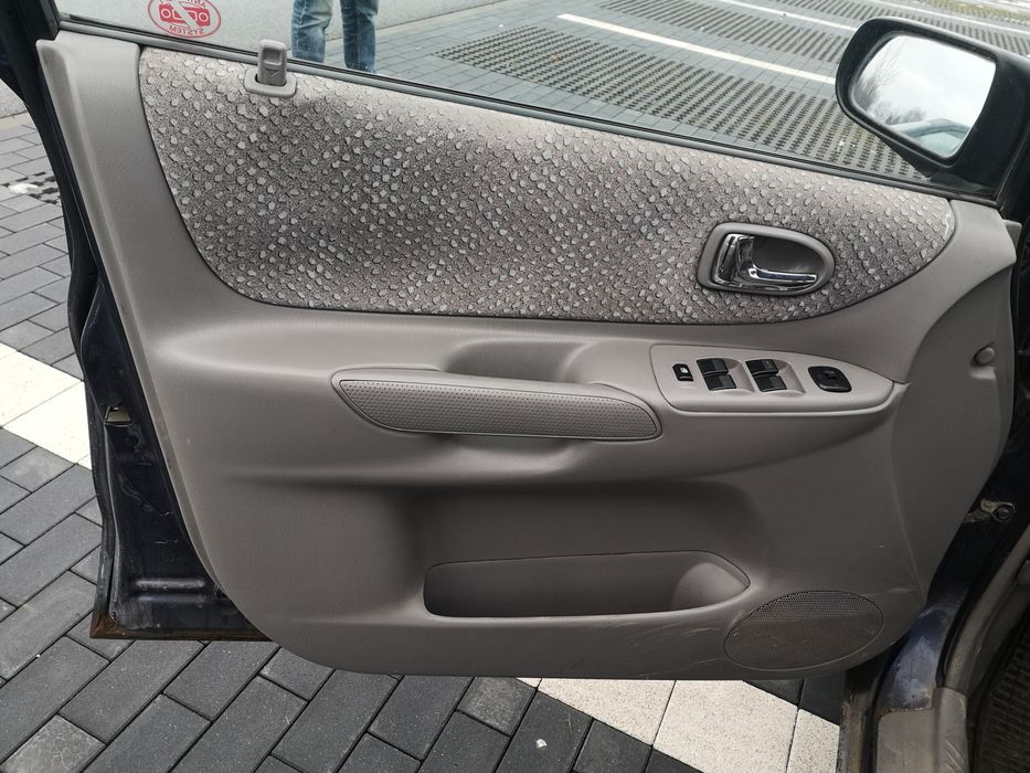 Продам Mazda Premacy 2.0дизель