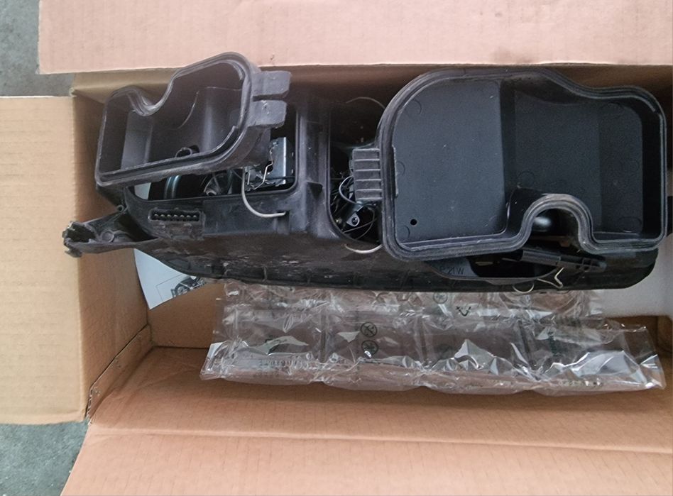 Par de Faróis Dianteiros | Fiat Punto