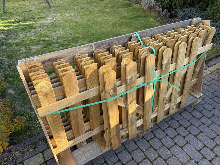 Płot sztachetowy + furtka – nowy zestaw dla dzieci lub zwierzat