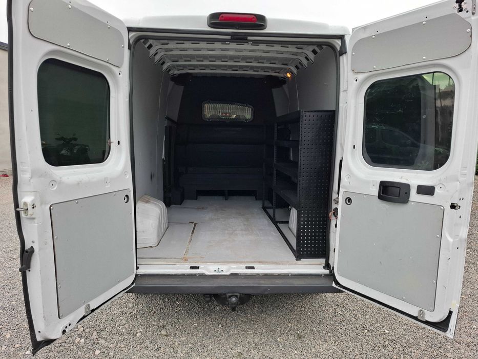 Wypożyczalnia busów brygadówka