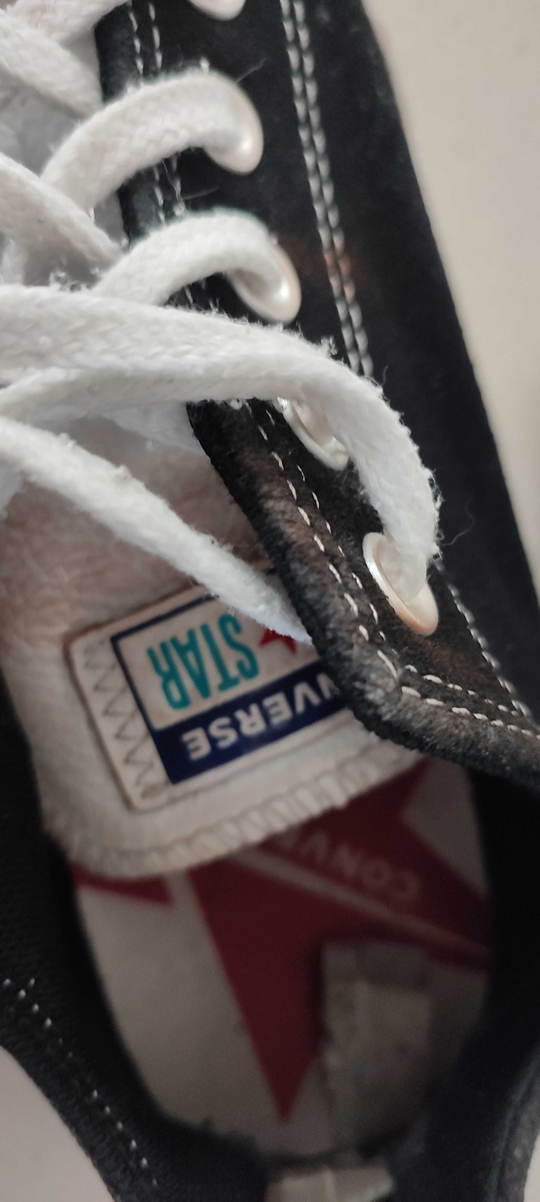 Converse czarno białe