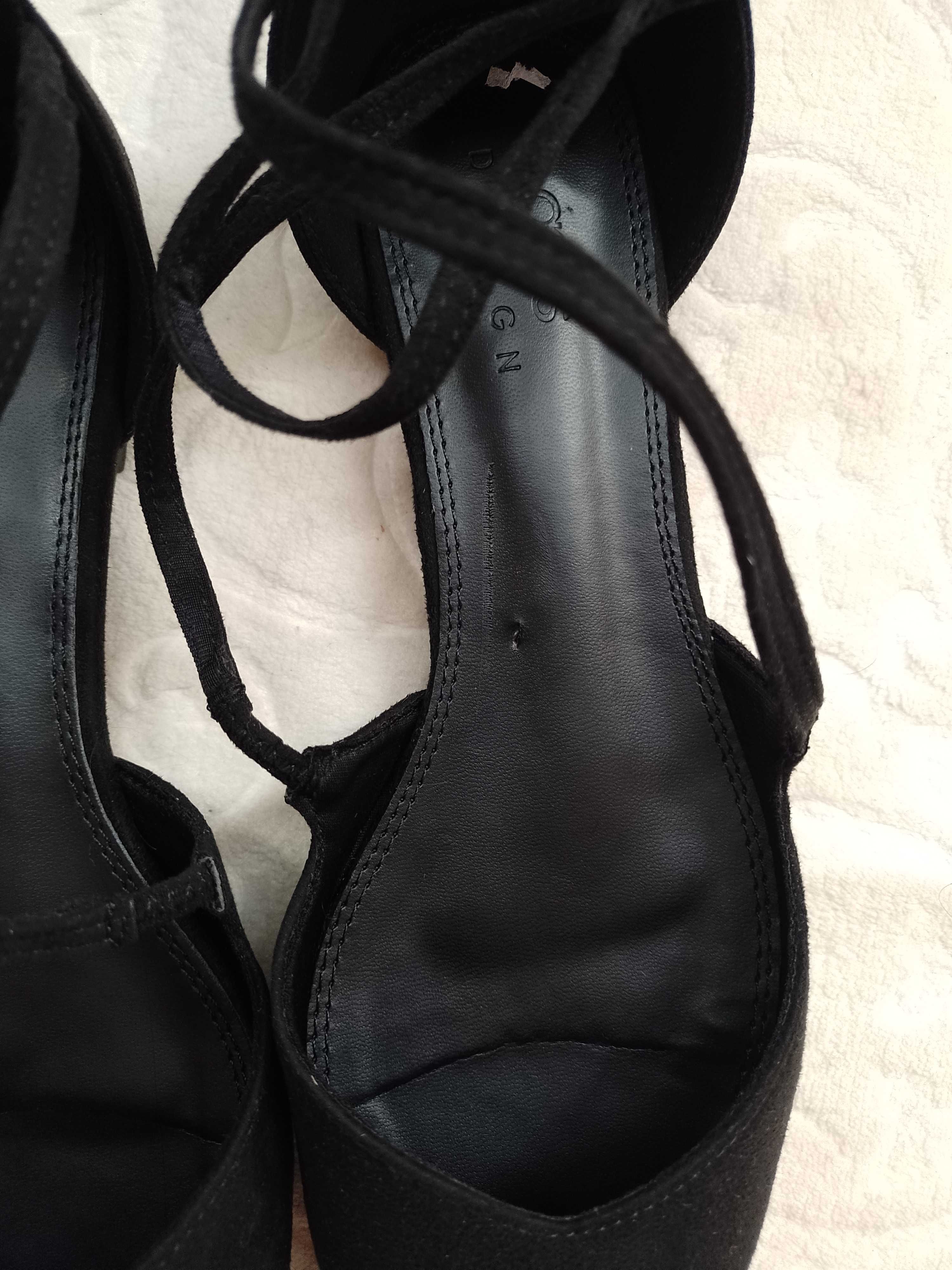 (40) ASOS) czarne, zmysłowe baleriny z zapięciem z Londynu, NOWE
