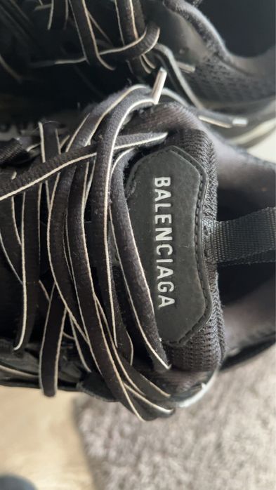 Balenciaga track