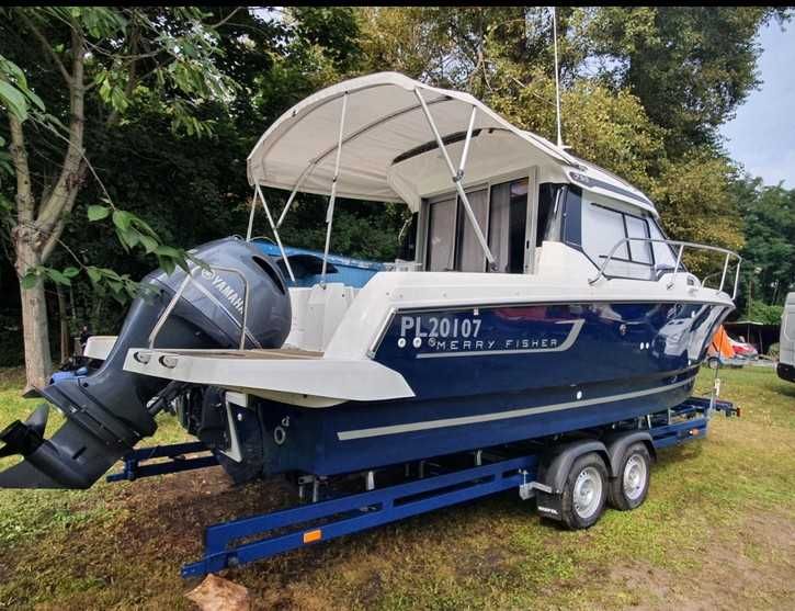 Łódź motorowa Jeanneau Merry Fisher 795