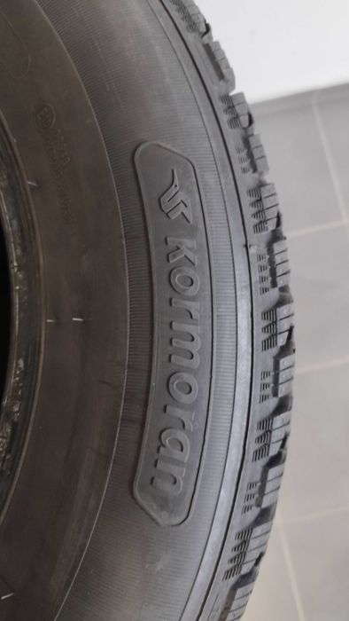 Opony zimowe 215/70/16 do auta typu Suv/4x4