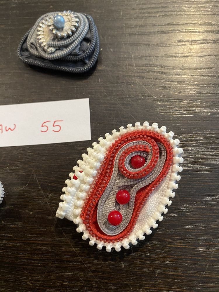 Broszki handmade z suwaków unikat zestaw 55