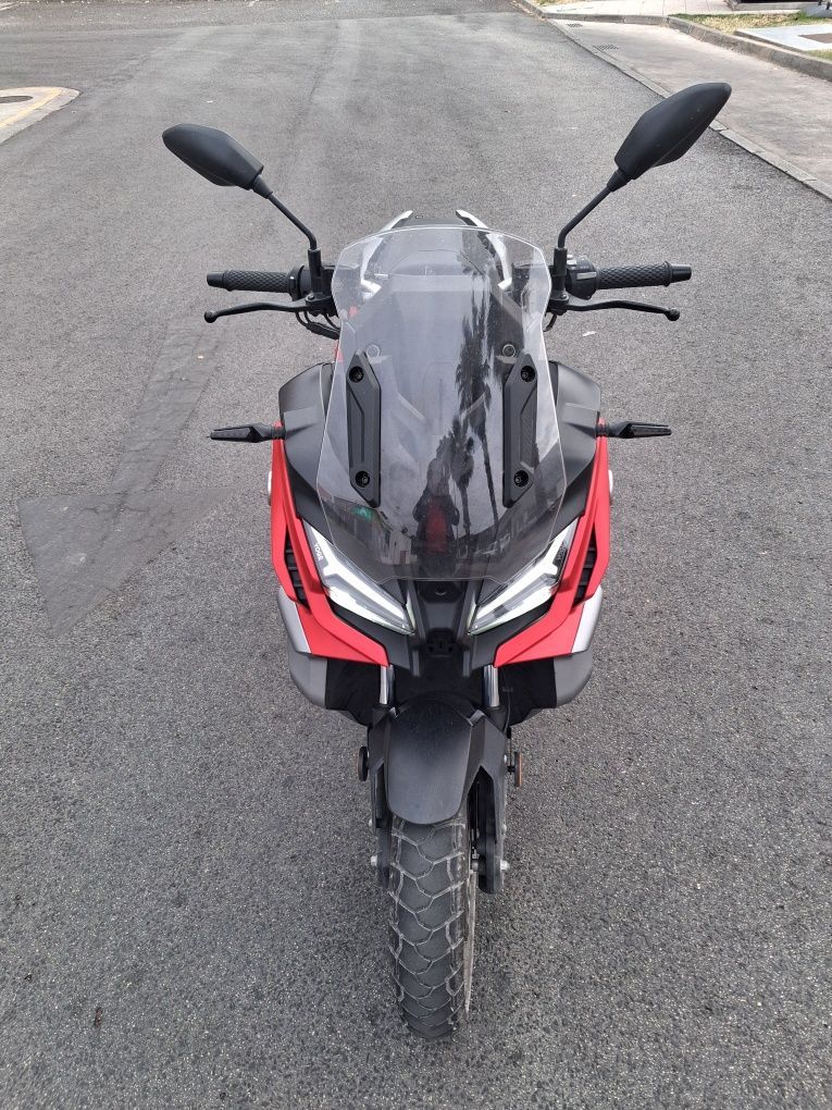 Voge 125cc 2024 como nova.