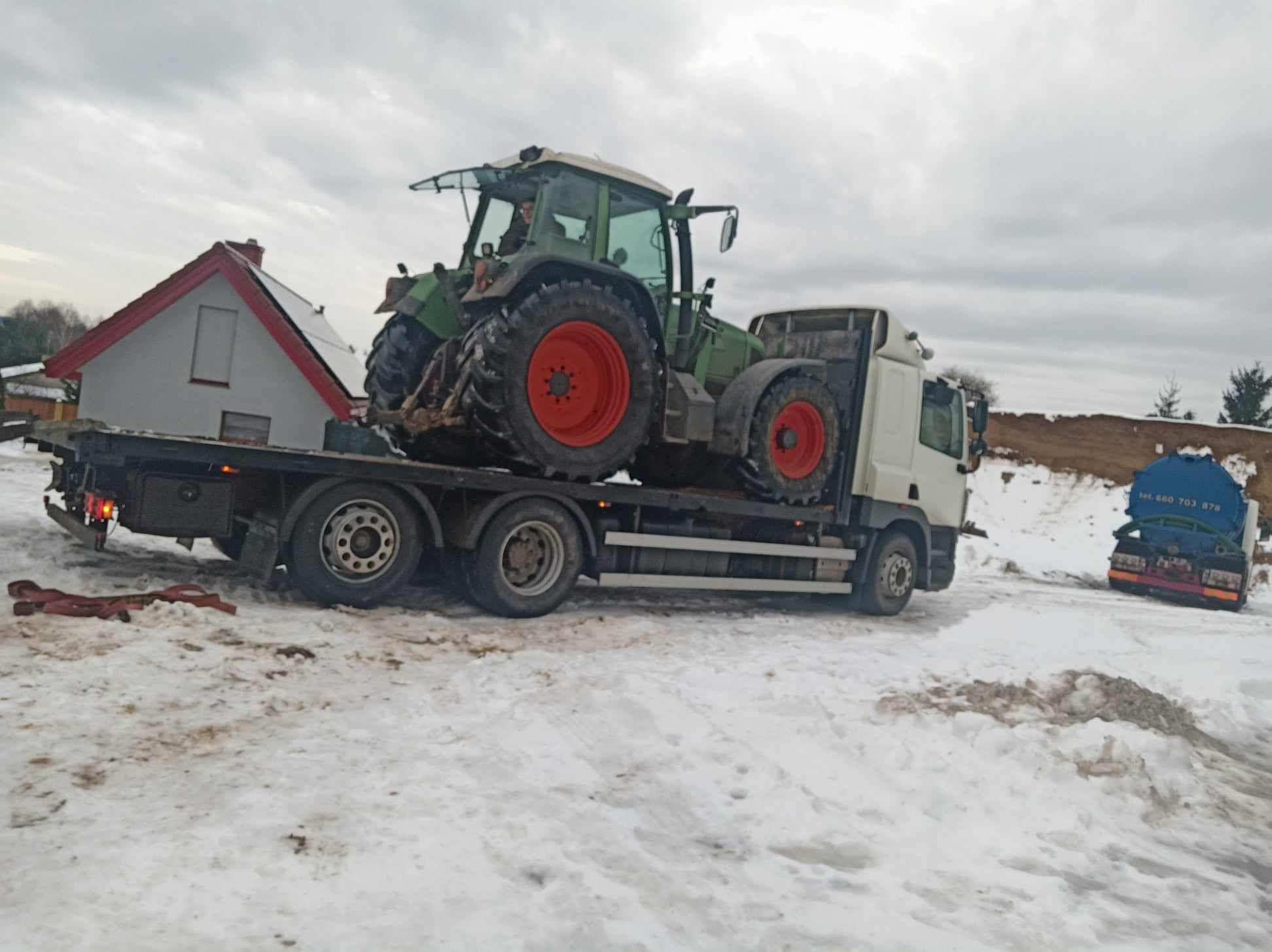 Transport bel sloma siano kiszonka maszyny ciągniki  itd